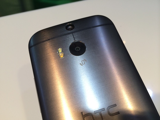 HTC One(M8) 亞洲首賣，4/30 前購買送 Dot View 炫彩顯示保護殼 2014-03-28-14.02.04