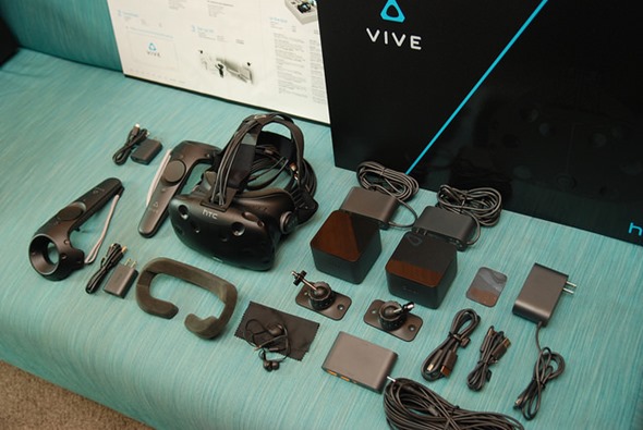 台灣 HTC VIVE 市售版開箱！各裝置細節深入說明 %E5%85%A8%E9%96%8B%E7%9B%B8