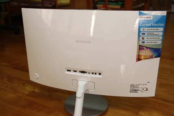 電腦螢幕也有劇院級的影音享受，Samsung C27F591FDE 曲面顯示器評測 image005