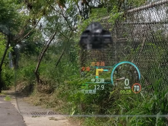 評測／Smart HUD2 (EL-352C)車聯網光學投射抬頭顯示器，今年最潮最炫的 HUD 車載裝置 IMAG0463