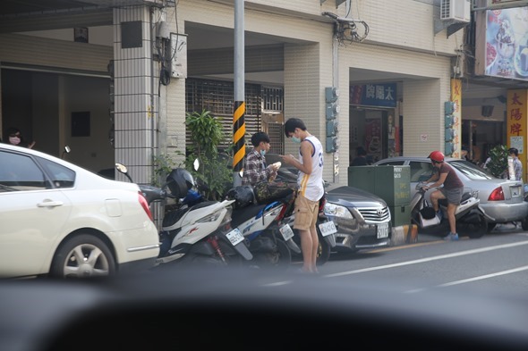 鏡頭直擊／捕捉台南各處 Pokemon GO 「街頭訓練師」 IMG_3788