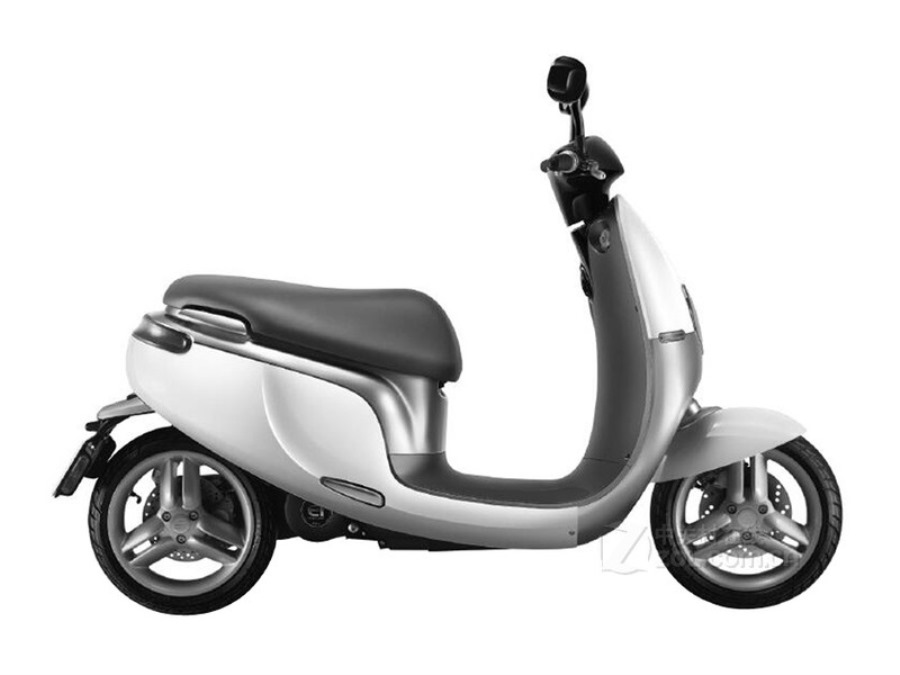 高仿GOGORO，強國ESCOOTER"E客E1"電動機車宣傳影...來了 ce2WJVPXULwU