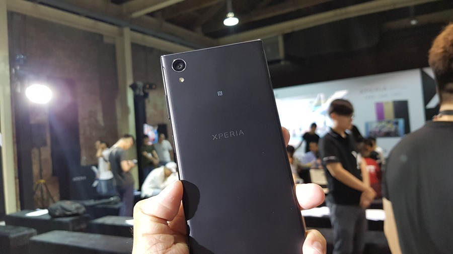 專屬年輕人的中階手機，大螢幕、大電量 Sony Xperia XA1 Plus 在台上市 20171002_143557