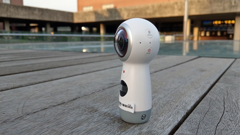 Samsung Gear 360(2017)全景攝影機+Gear VR 2017開箱評測 image003-1