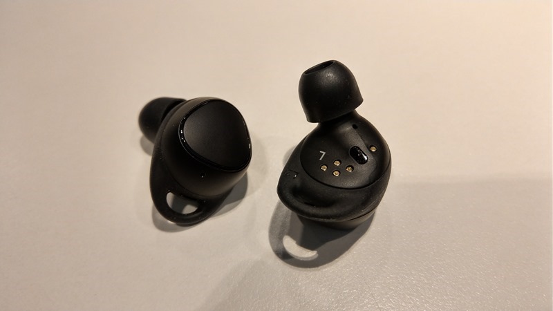 Samsung Gear IconX(2018) 運動藍牙耳機，貼身運動助理讓運動更有趣 IMAG0860