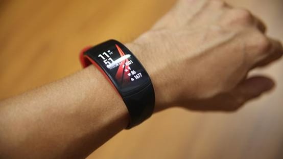 Gear Fit 2 Pro 運動手錶開箱評測，支援5ATM水下50公尺防水，全天候追蹤運動狀態 image013