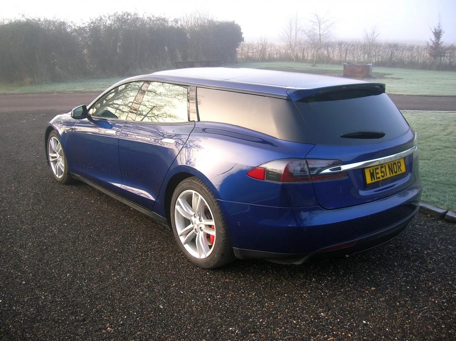 電動車多了新成員，以 Tesla Model S 改造的 Shooting Brake tesla-shooting-brake-london-show-1-900x673