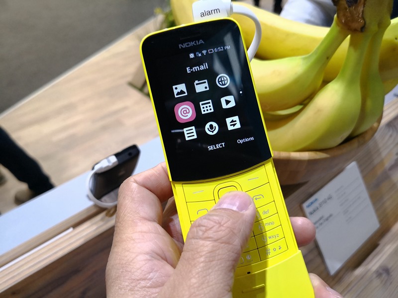 [MWC 2018] 醞釀22年，Nokia 8110 Reloaded 香蕉機再現經典 28514591_10212810982883479_3859721113758019379_o