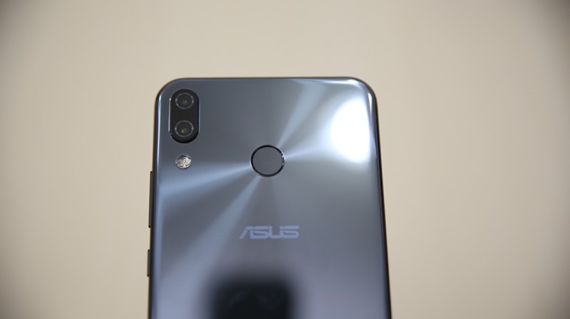 ZenFone 5 開箱評測，導入 AI 人工智慧越拍越懂你，萬元出頭就能入手 IMG_7956-007