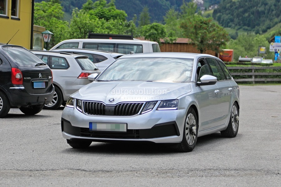 Skoda Octavia 外觀沒什麼變的小改款，預計 2020 年上市 2020-skoda-octavia-chassis-testing-mule-spied-for-the-first-time-is-a-lowered-r_4-1