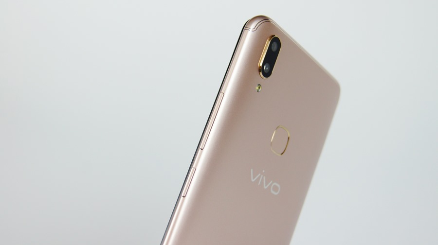 [評測] vivo V9：中階機的規格卻只要入門機的價格，90% 高佔比全螢幕手機 DSC9859