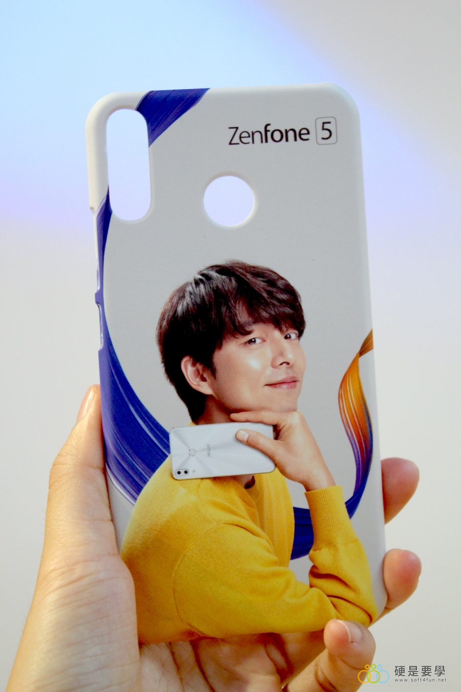 把孔劉帶回家！ZenFone 5 推「孔劉限定版」，新色「雪花白」超美登場 IMG_9731-900x1350