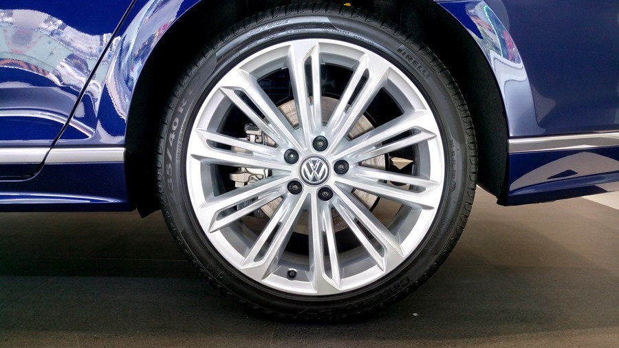 熱血爸爸別亂試，試了就回不去了，VW Passat Variant 380 TSI R-Line Performace IMAG1121