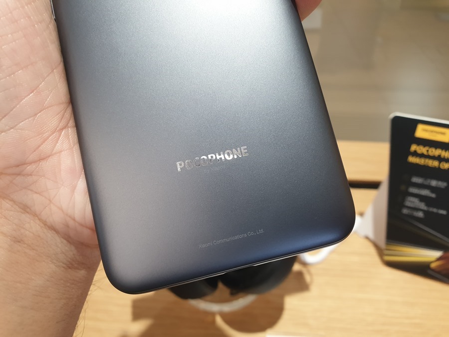 11,000 元就可以買到旗艦手機，POCOPHONE F1 用不到一半的預算輕鬆入手！ 20180914_143304