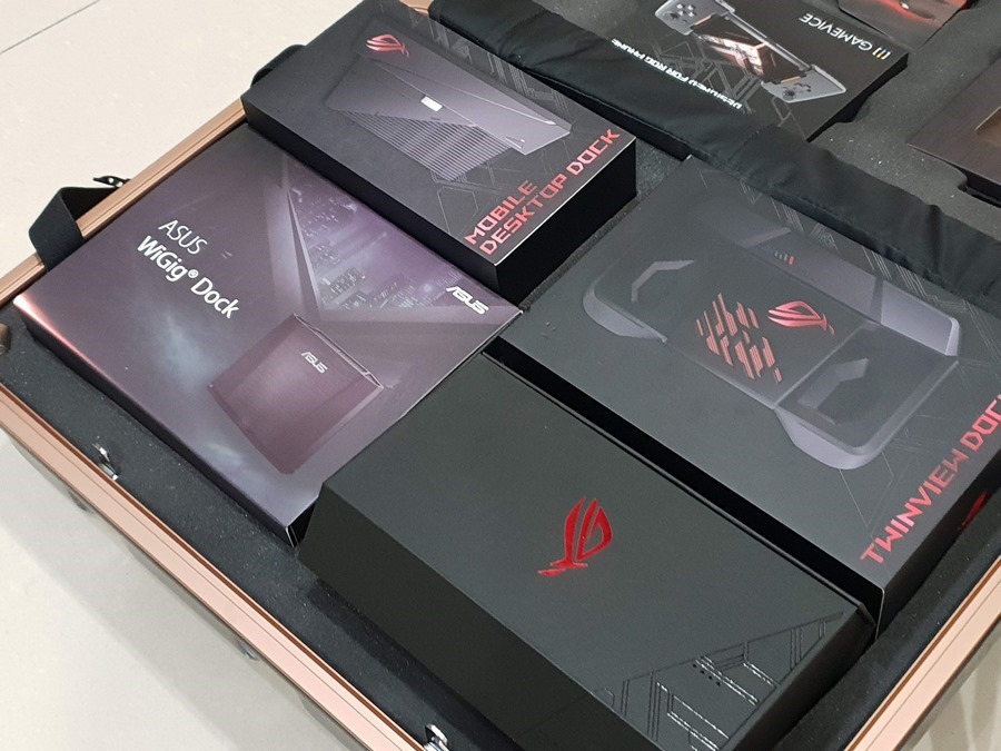 ROG Phone 開箱、評測：2018 年度最有梗、為「贏」而生的電競手機 20180907_195203