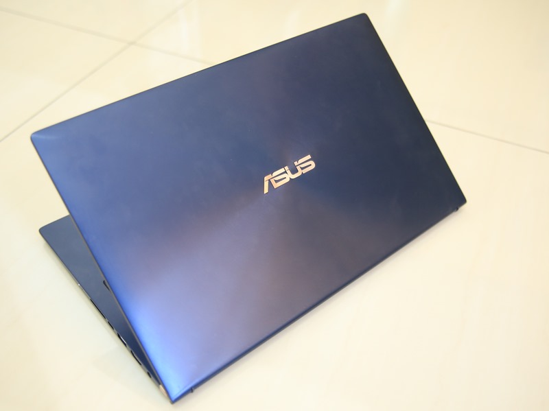 美‧力無邊ASUS ZenBook 15 UX533FD 開箱，全球最小15.6 吋筆電，電池續航力長達 16 小時！ IMG_9182