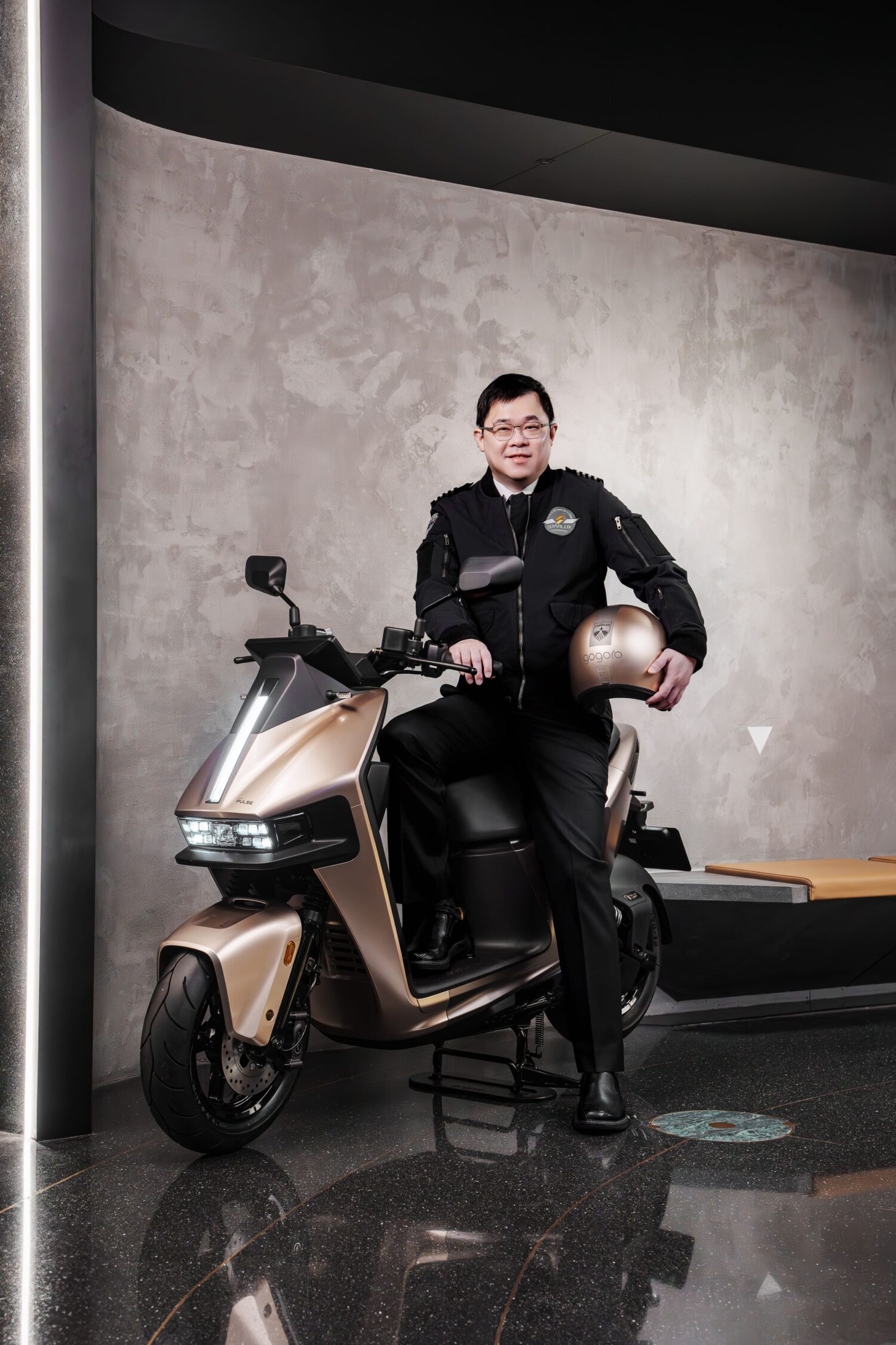 星宇航空聯名，Gogoro Pulse Starwalker Edition 星宇航空特仕版 Gogoro-pulse-starwalker-2-1500x2250